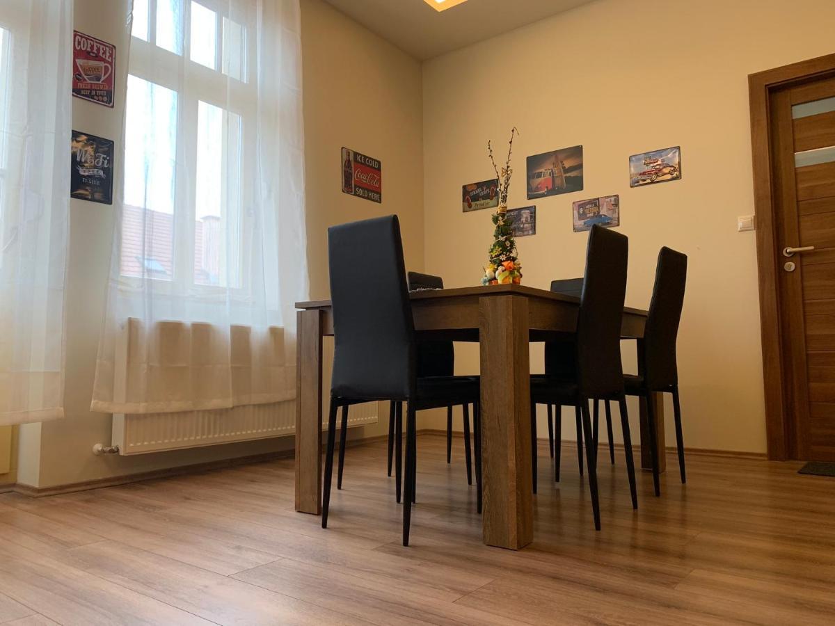 A Vendeghaz Hotel Miskolc Buitenkant foto