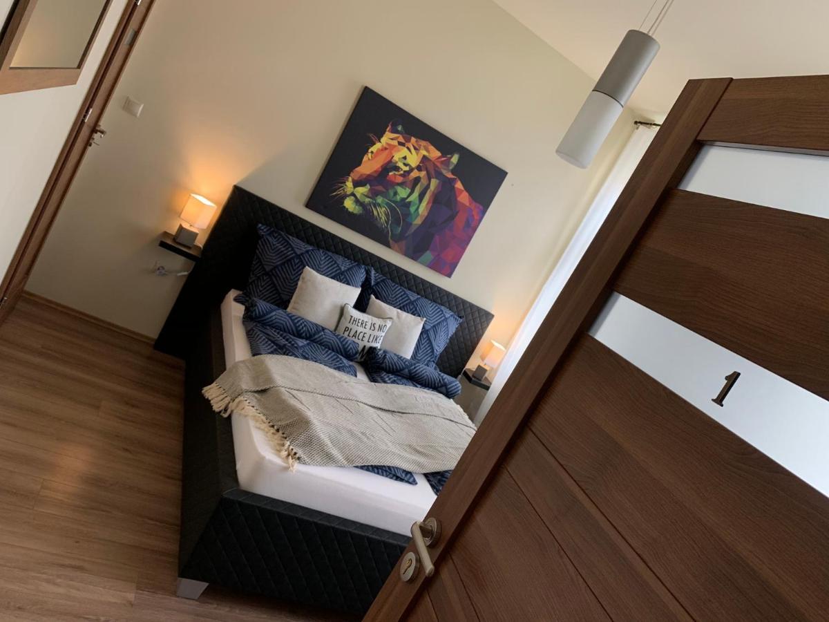 A Vendeghaz Hotel Miskolc Buitenkant foto